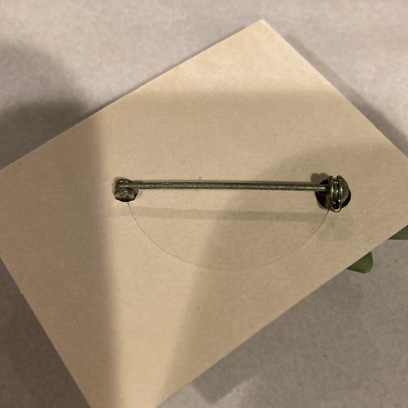 Porcelain Petal Pink Rose Pin Avon Vintage 1987 - Picture 3 of 4